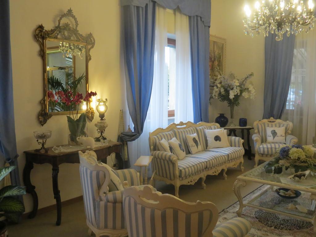 Hotel Tirreno Forte dei Marmi Exteriör bild